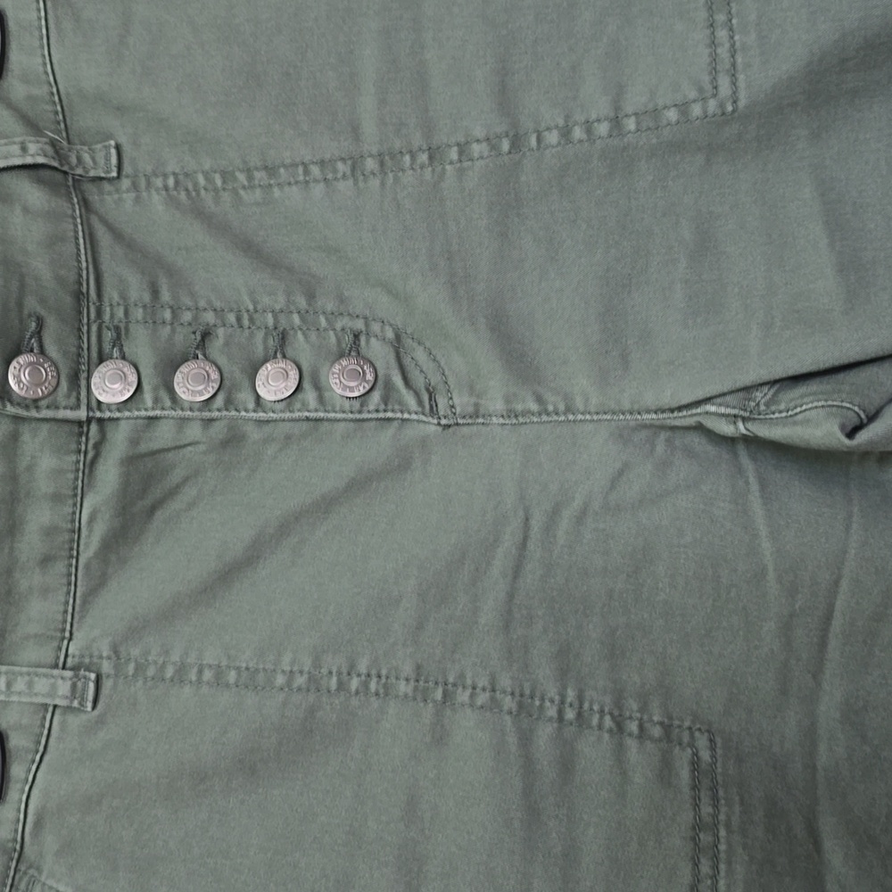 Loft capris - Picture 10 of 12
